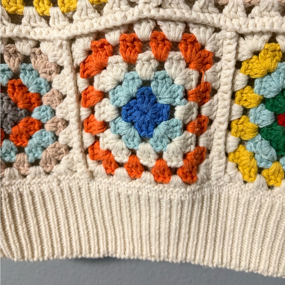 Forever 21 Crochet Granny Squares Patchwork Off-White Sweater Vest. Size X-Small - Picture 3 of 6